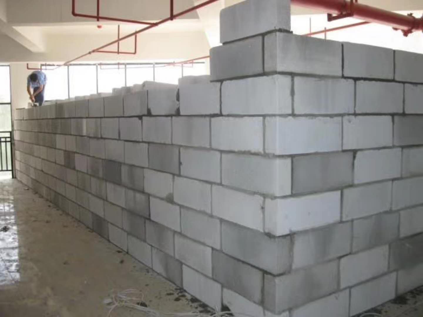 武宣蒸压加气混凝土砌块承重墙静力和抗震性能的研究